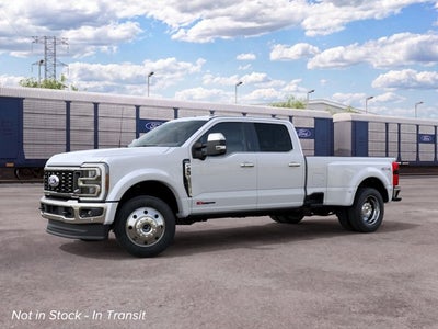 2027 Ford Super Duty F-450 DRW F-450® Lariat®