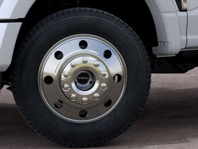 2027 Ford Super Duty F-450 DRW F-450® Lariat®