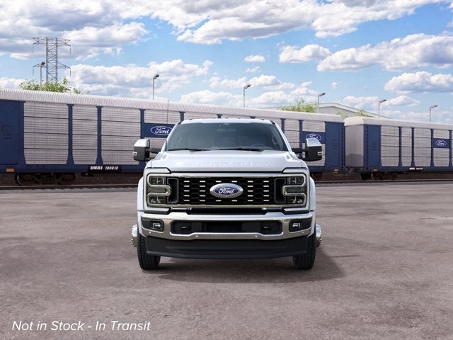 2027 Ford Super Duty F-450 DRW F-450® Lariat®